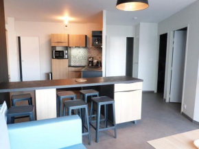 Appartement PMR 2 Chambres, Face Plage, Piscine, Balcon, Pour 6 Personnes, Animaux Admis - FR-1-194-222